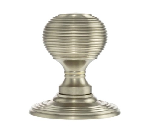 RIPON REEDED MORTICE DOOR KNOB ON CONCEALED ROSE